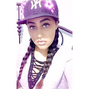 Meet your Posher, Renee